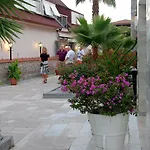 Nicholas Park Ξενοδοχείο Ολουντενίζ