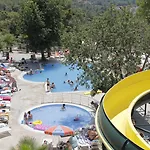 Nicholas Park 4*