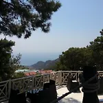 Nicholas Park Ολουντενίζ