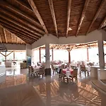 Nicholas Park Hotel 4*