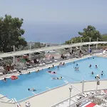 Hotel Nicholas Park 4*