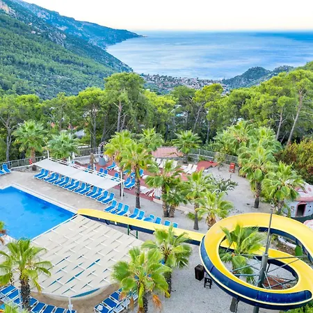 מלון Nicholas Park 4*