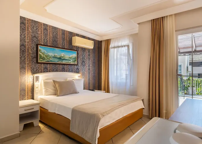 Nicholas Park فندق