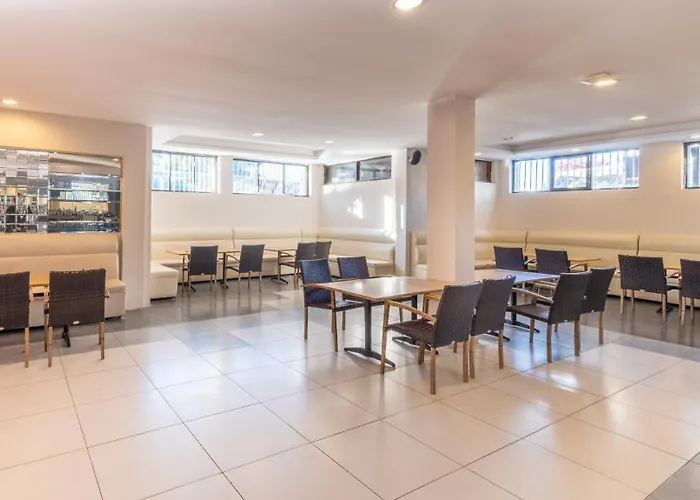 Nicholas Park فندق أولدينيس