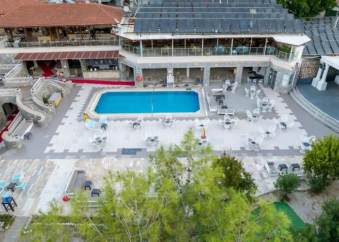 Nicholas Park فندق 4*