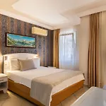 Nicholas Park Hotel
