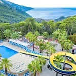 Hotel Nicholas Park 4*