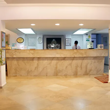 Nicholas Park Отель 4*