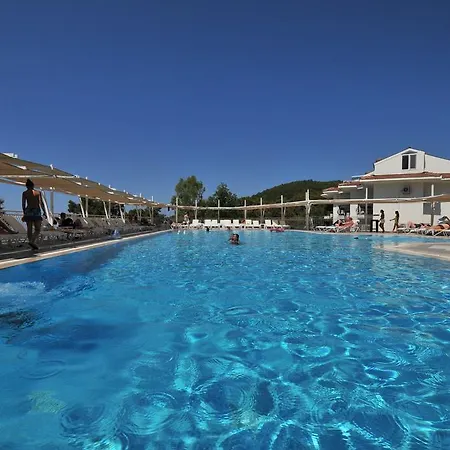 Hotel Nicholas Park