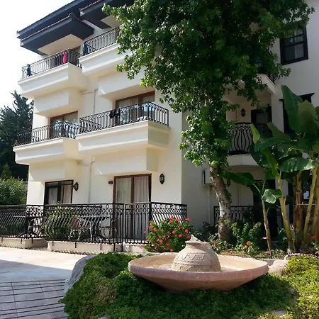 Nicholas Park Hotel